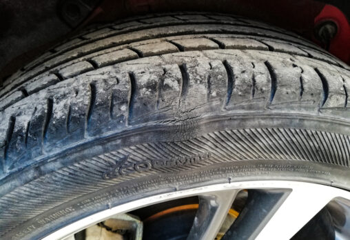 motorcycle tyre wear